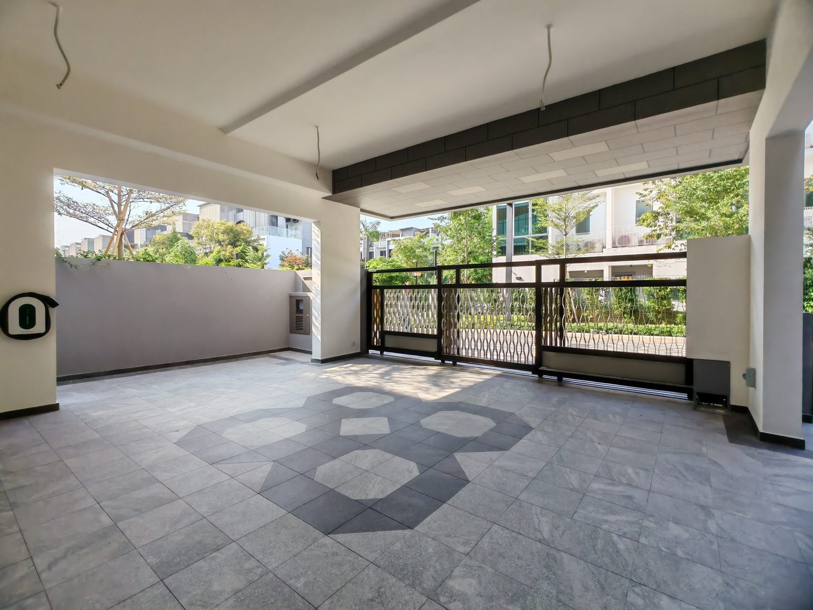 Private Parking Lot_Strata Landed SemiDetached_Belgravia Ace_District 28_Singapore