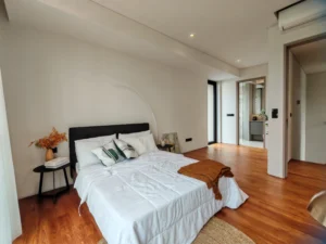 Typical Ensuite_Landed SemiDetached_Hillview_District 11_Singapore